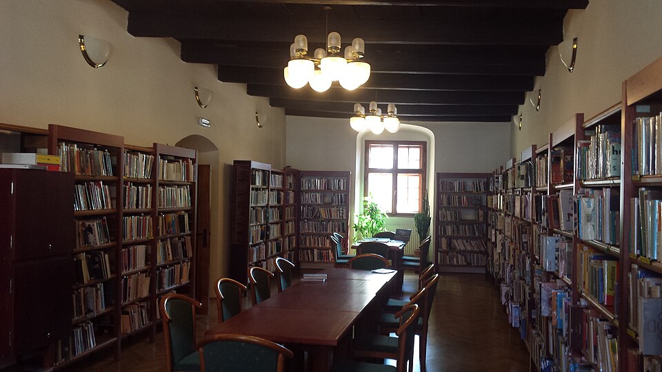 Library & Digital Resources